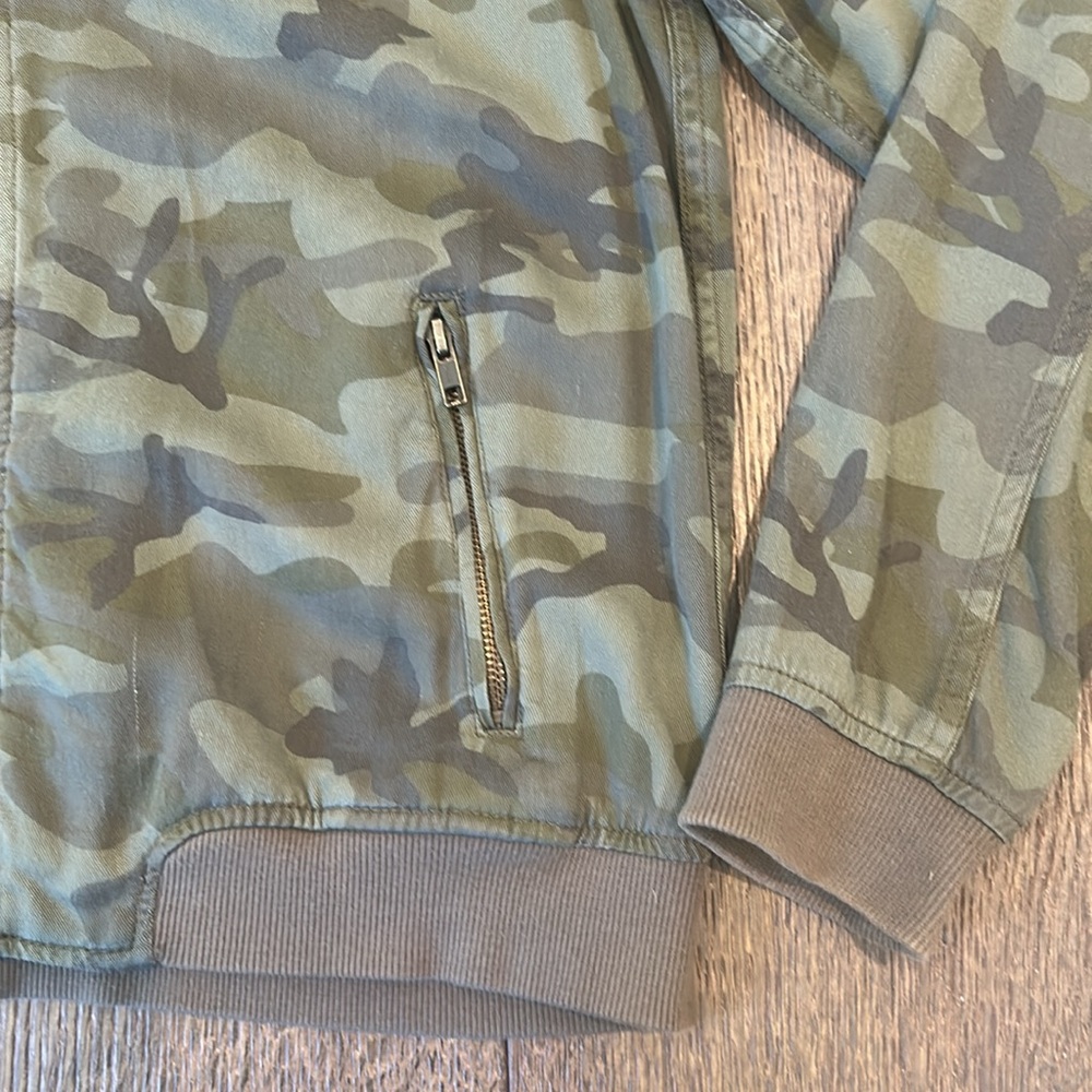 Light Weight Camouflage Jacket - Picture 6 of 9